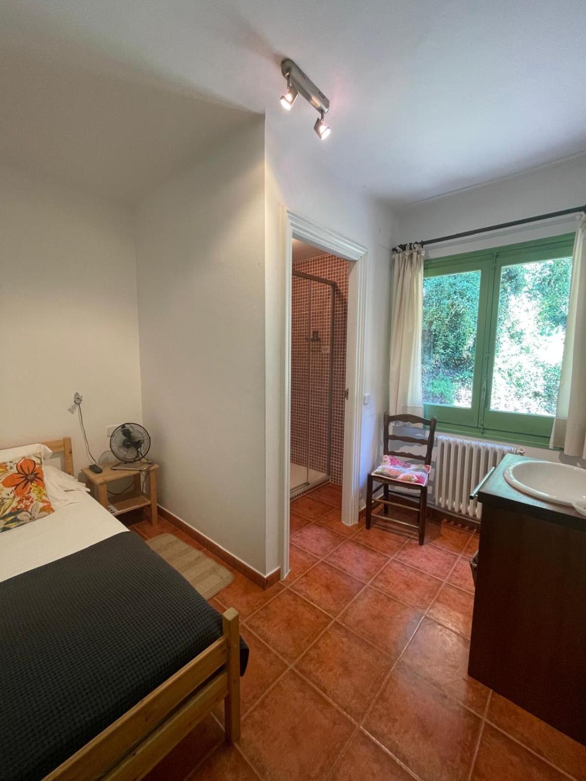 Hostal L'Ou De Reig Montseny Zewnętrze zdjęcie