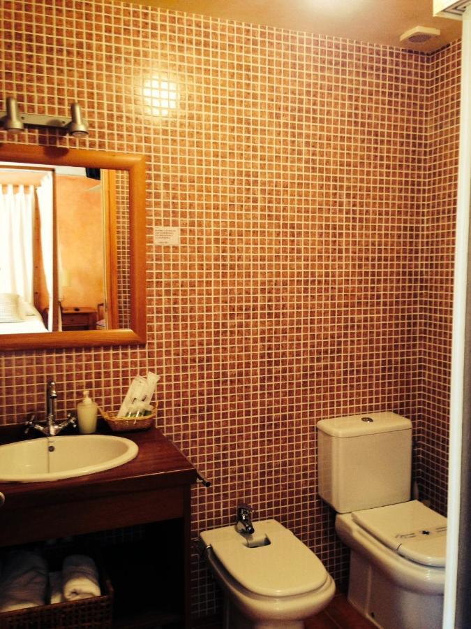 Hostal L'Ou De Reig Montseny Zewnętrze zdjęcie