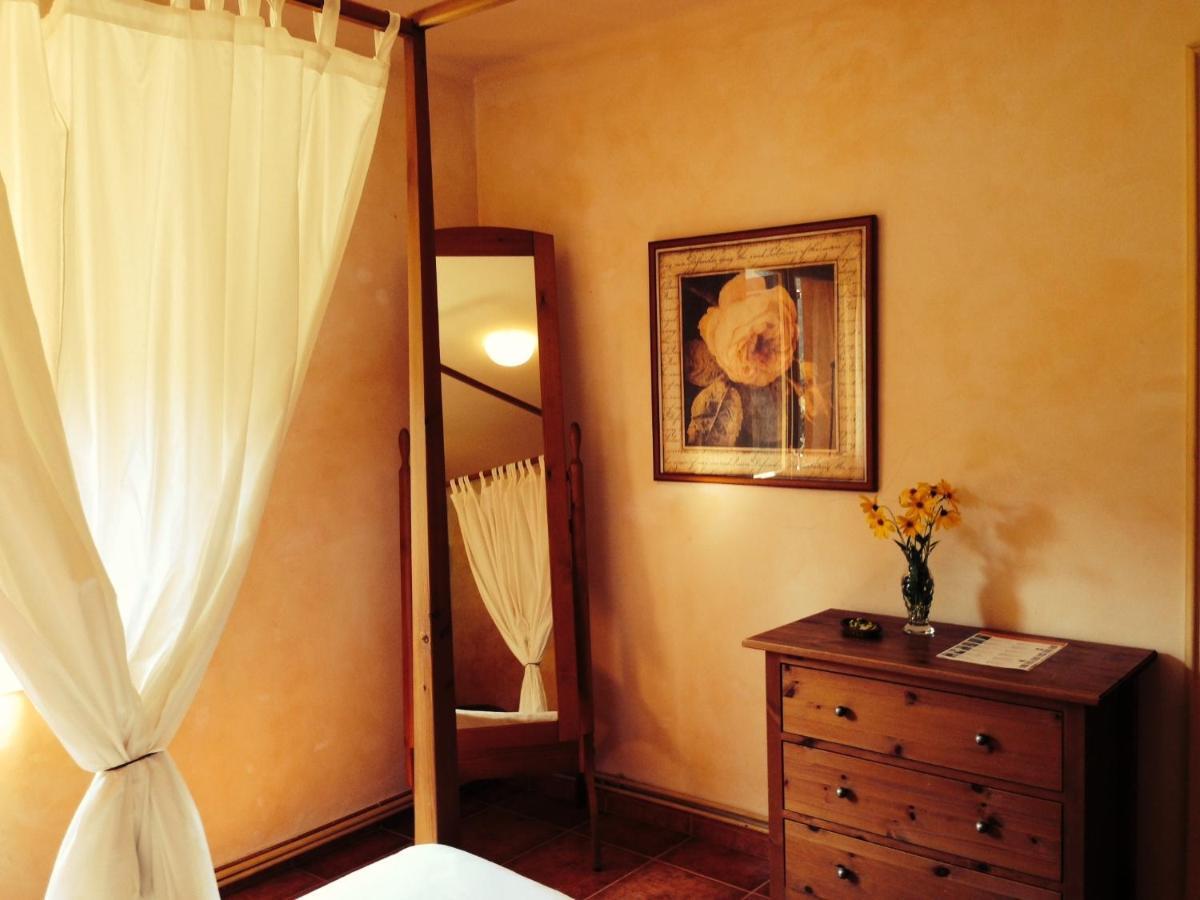Hostal L'Ou De Reig Montseny Zewnętrze zdjęcie