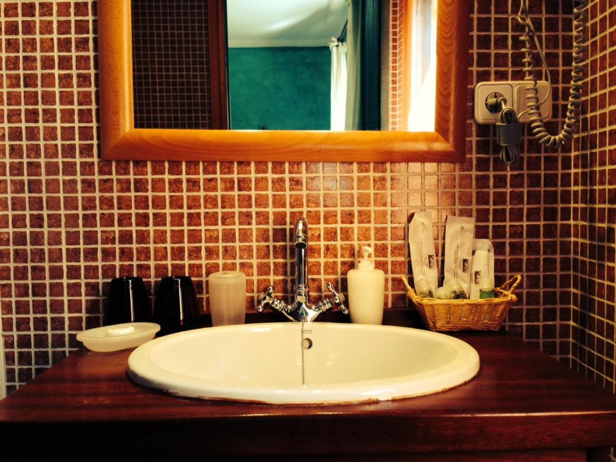 Hostal L'Ou De Reig Montseny Zewnętrze zdjęcie